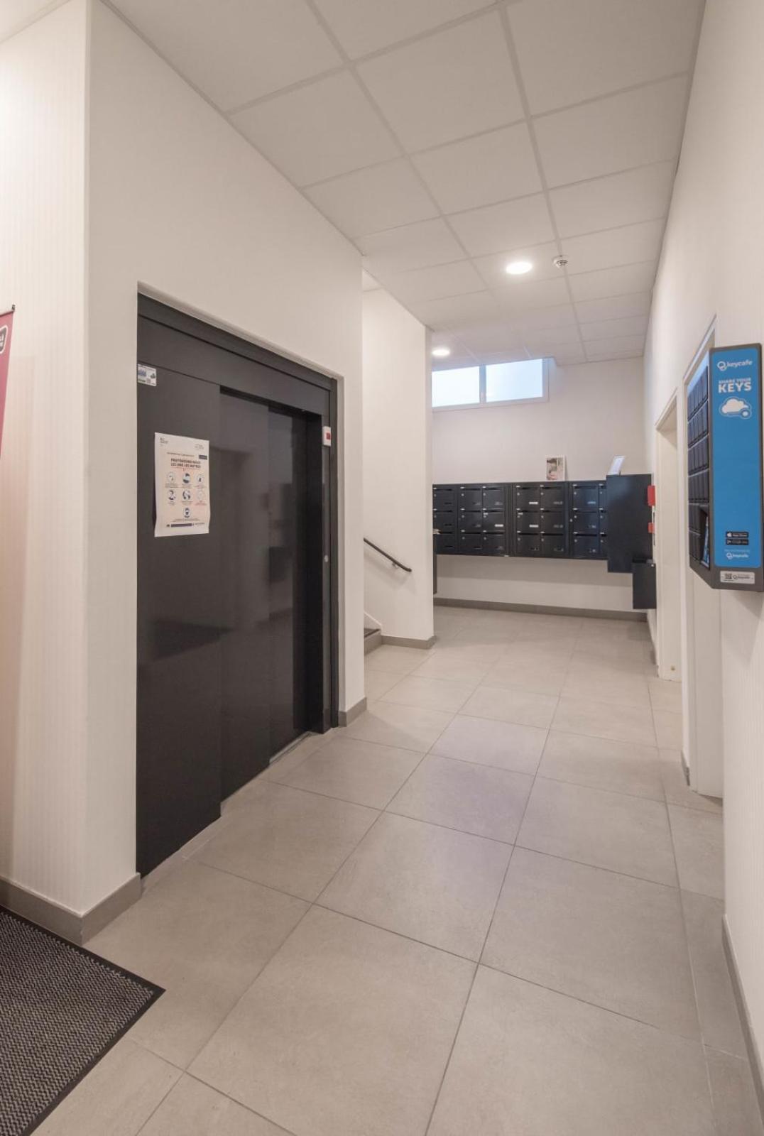 Theo - T2 Proche Gare Apartment Le Mans Bagian luar foto