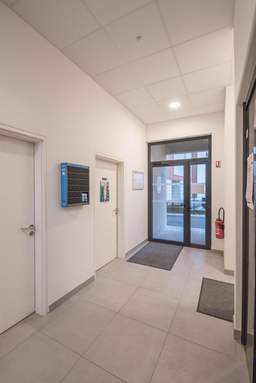Theo - T2 Proche Gare Apartment Le Mans Bagian luar foto